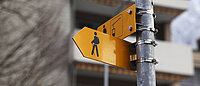 Wegweiserschild für Wanderer